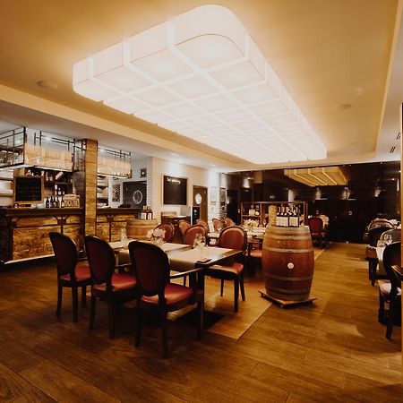 Hotel Figa Plewiska Luaran gambar