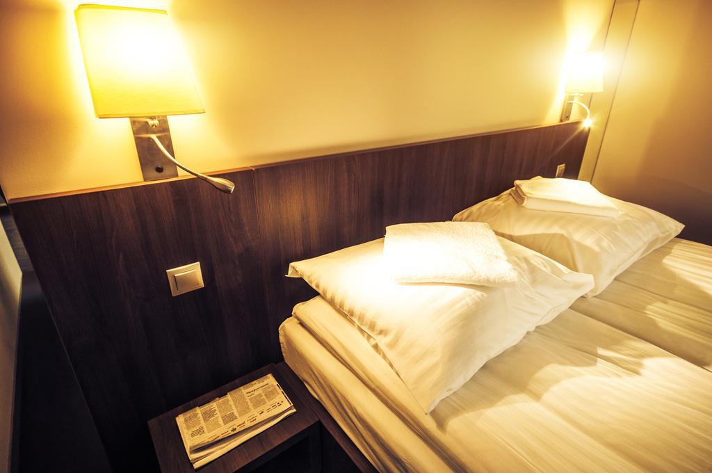 Hotel Figa Plewiska Bilik gambar