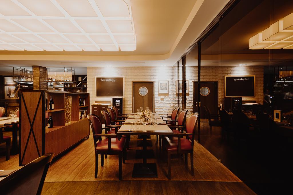 Hotel Figa Plewiska Luaran gambar